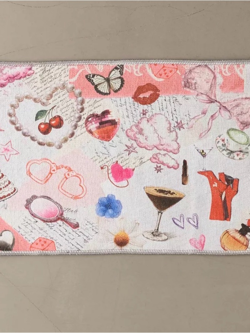 Urban outfitters-Sabrina Icon Washable Rug